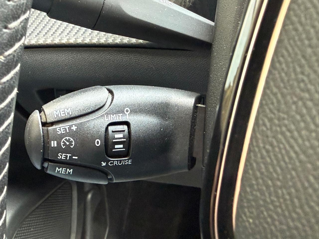 Peugeot 2008 1.5 BlueHDi 110 S&S Allure Pack