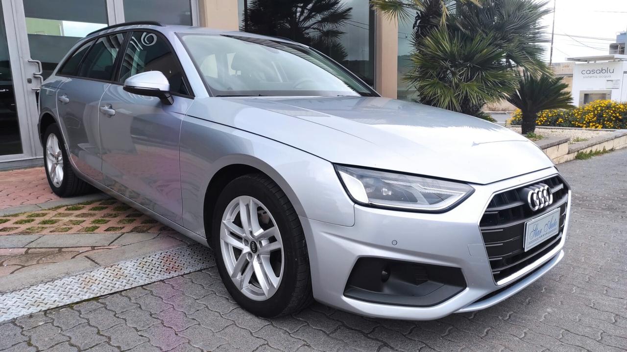 Audi A4 Avant 30 TDI/136 CV S tronic Business