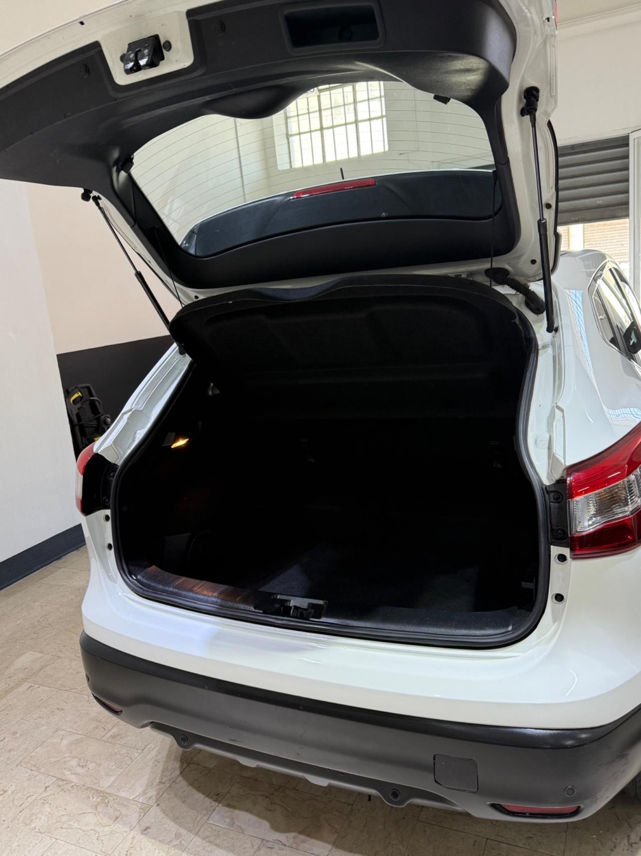 Nissan Qashqai 1.5 dCi Tekna 360