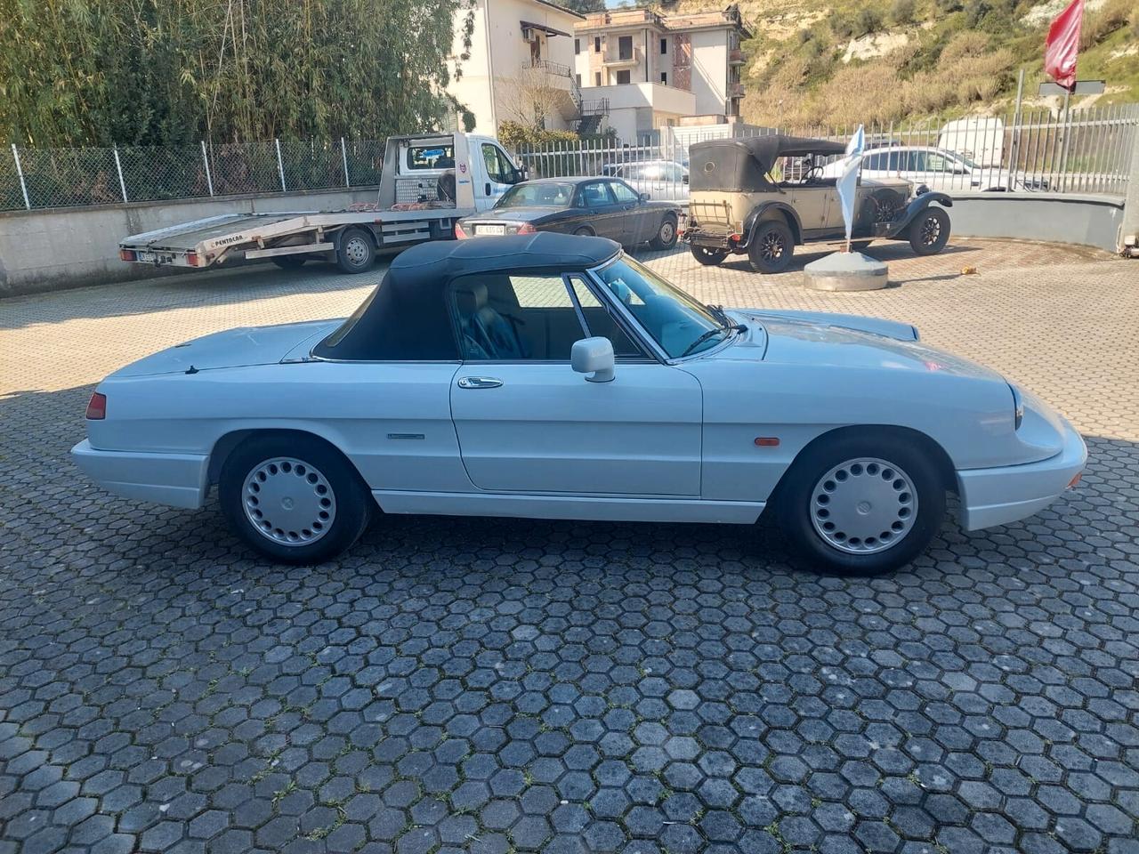 Alfa Romeo Spider quarta serie con motore 2.0