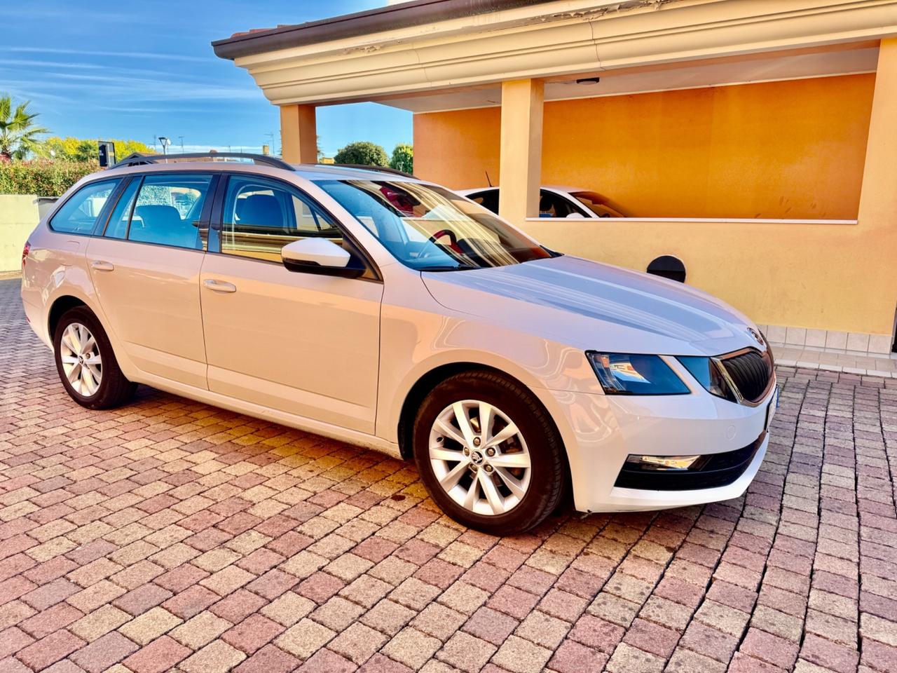 Skoda Octavia 1.6 TDI SCR 115 CV Wagon Executive