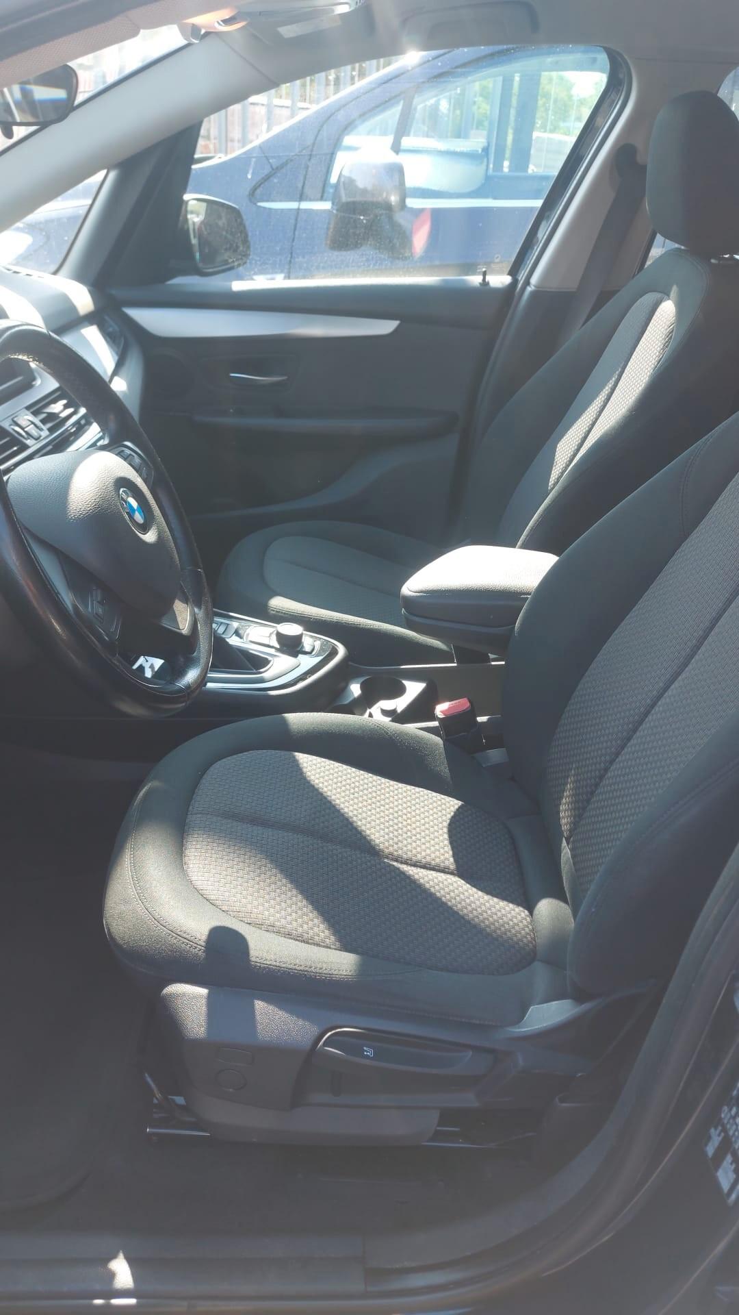 Bmw 2er Active Tourer 218d Advantage