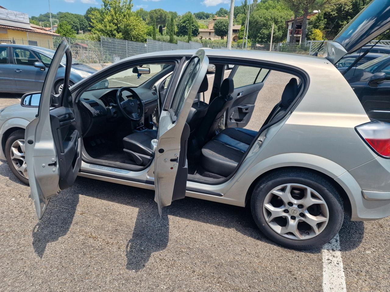 Opel Astra 1.7 CDTI 101CV 5 porte Cosmo