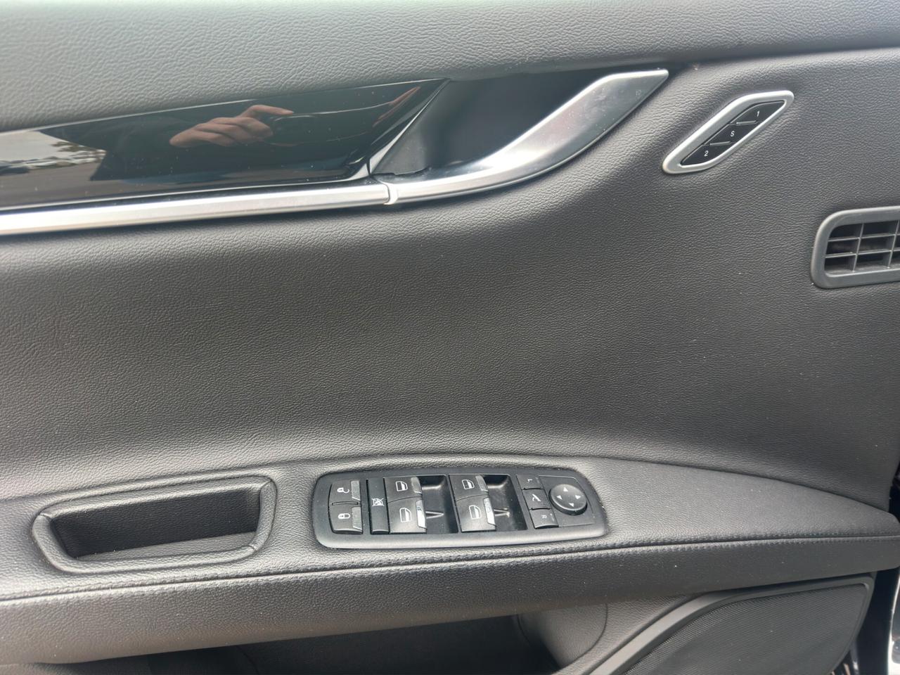 Maserati Ghibli V6 430 CV Gransport