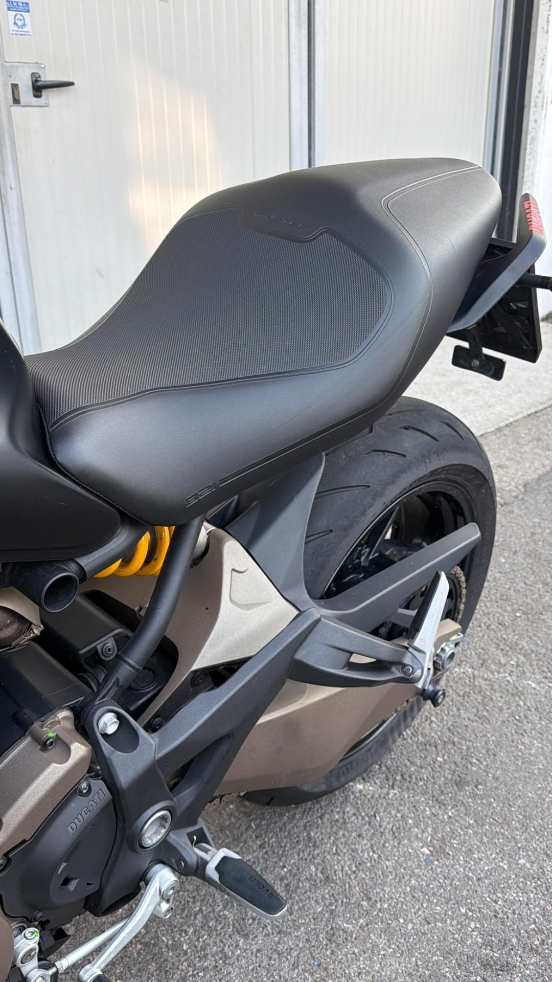 Ducati Monster 821