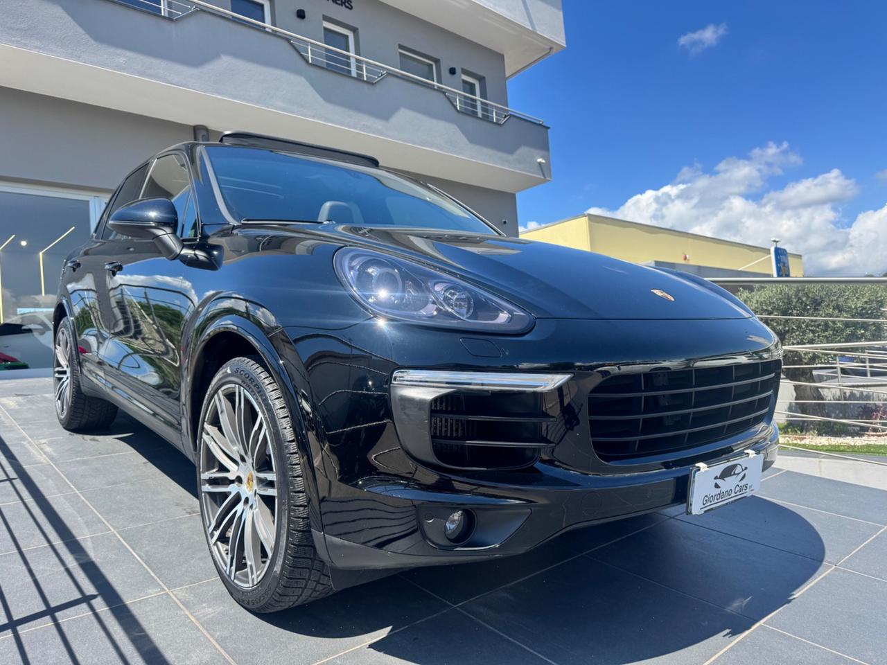 Porsche Cayenne 3.0 Diesel Platinum Edition open edition Porsche approved