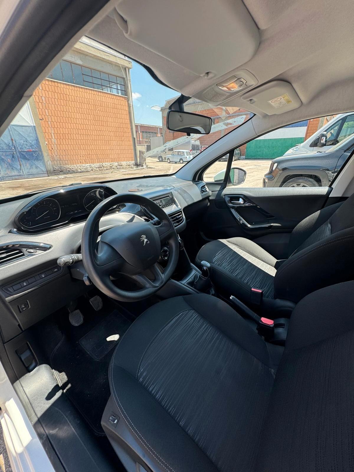 Peugeot 208 I Serie PureTech 68 5P Active