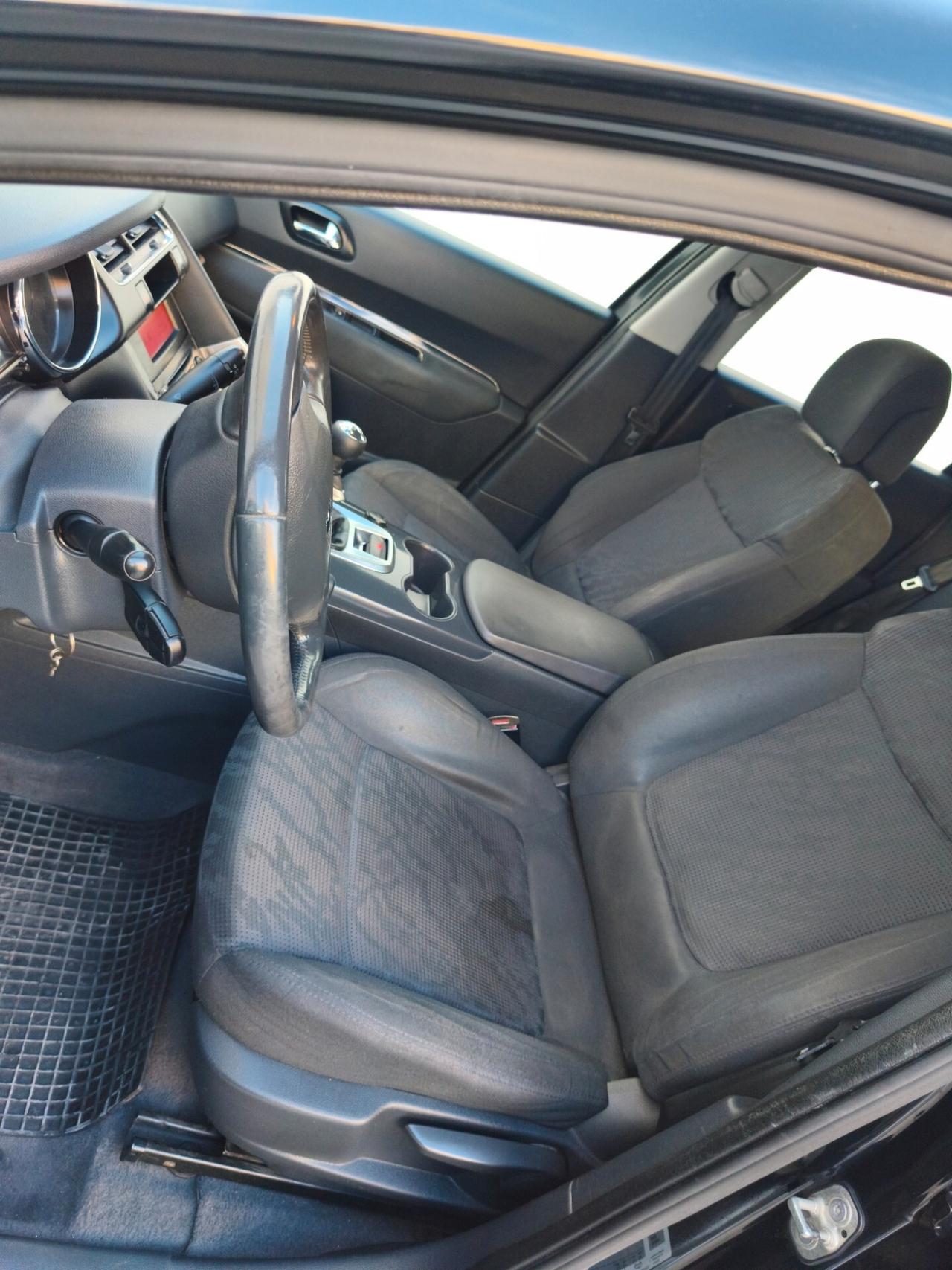 Peugeot 3008 1.6 HDi 112CV Active