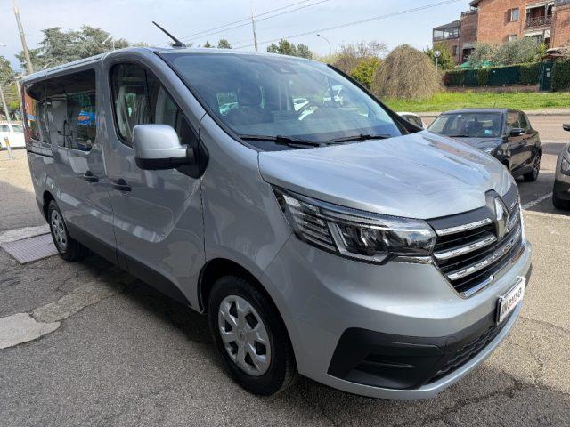 RENAULT Trafic BluedCi 150CV PC-TN Equilibre 9 POSTI 3.300 KILOME