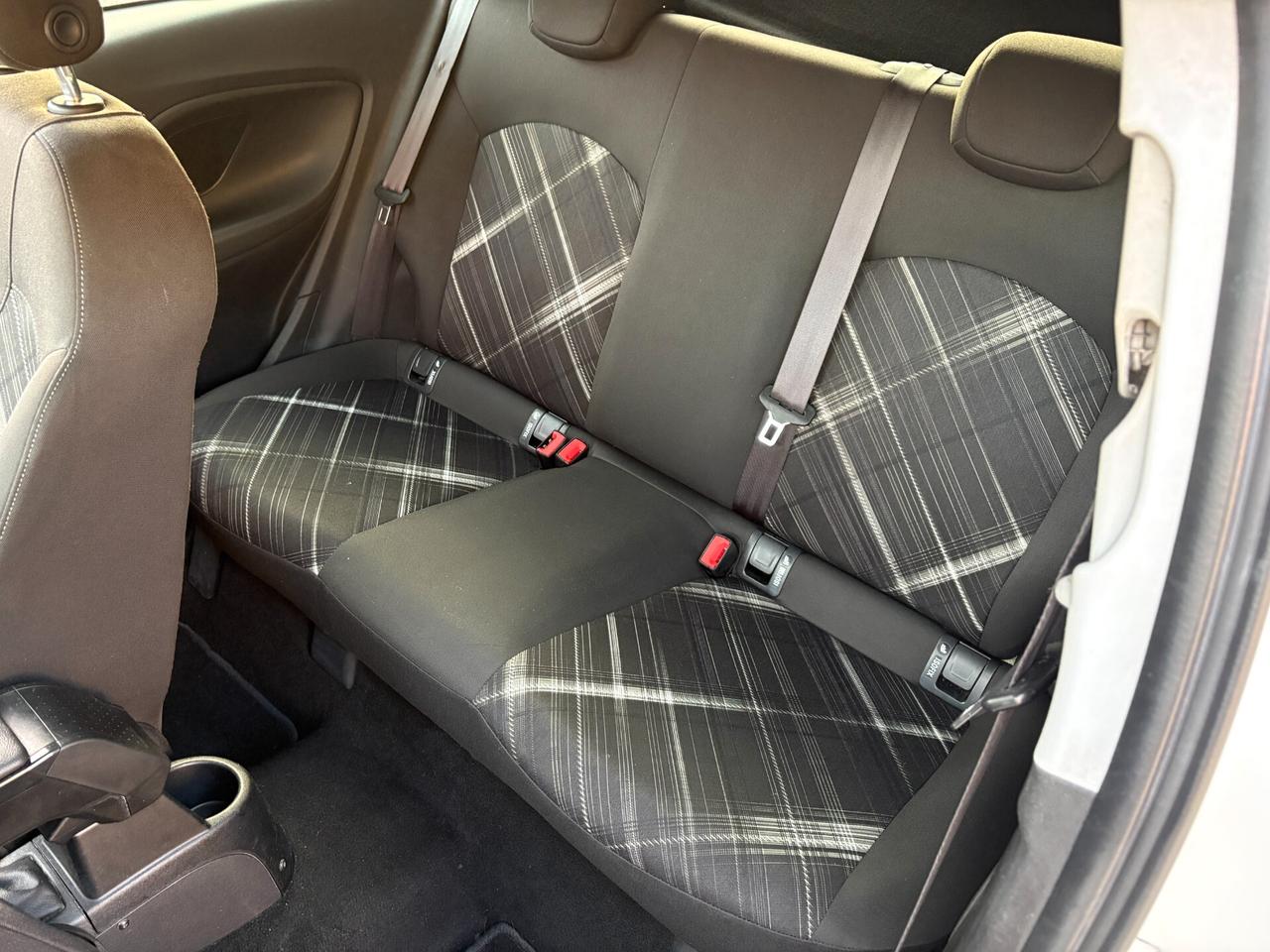 Opel Corsa 1.4 GPL -90CV-B-Color