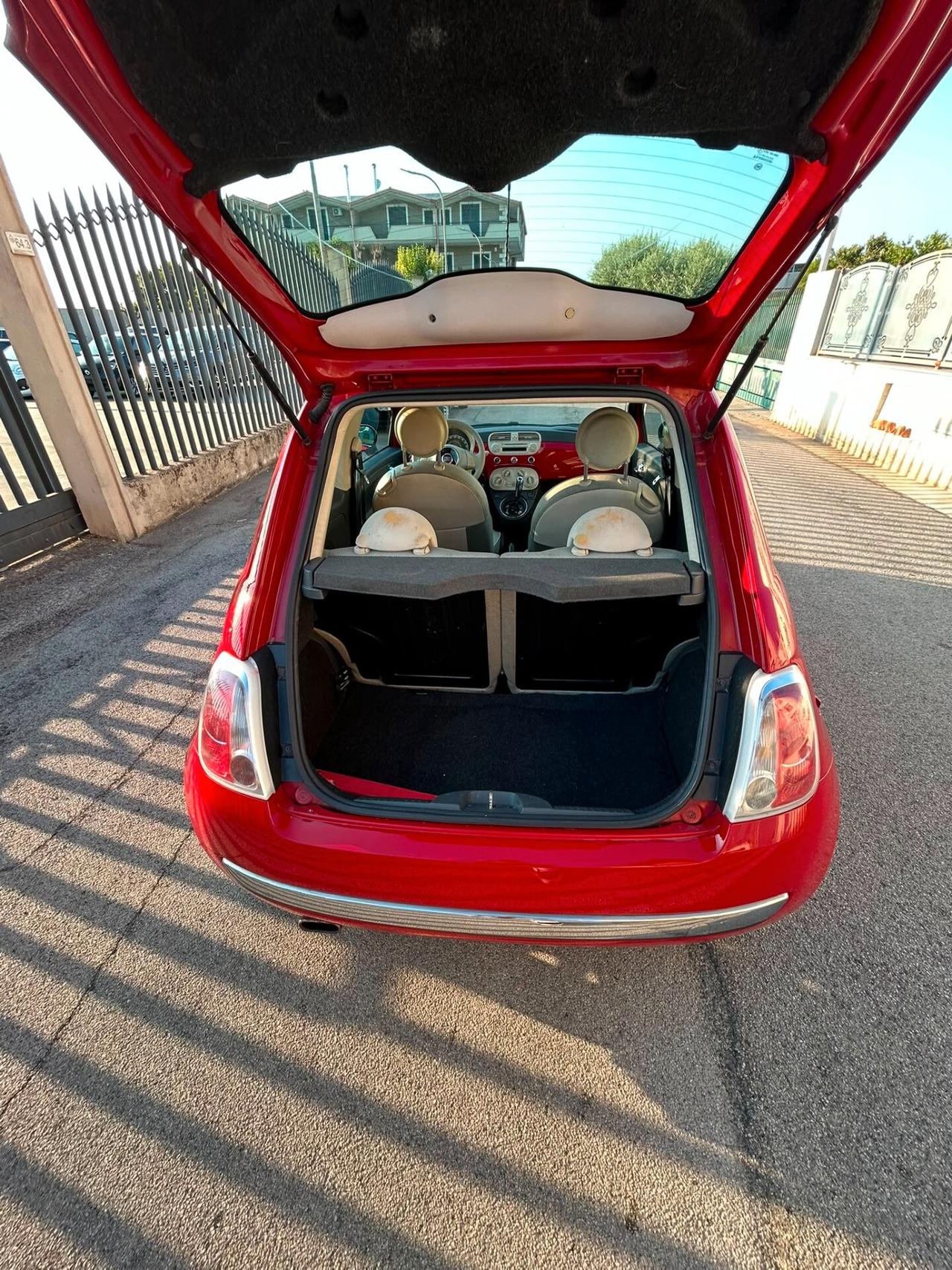 Fiat 500 1.2 Lounge CAMBIO AUTOMATICO ANNO 2010