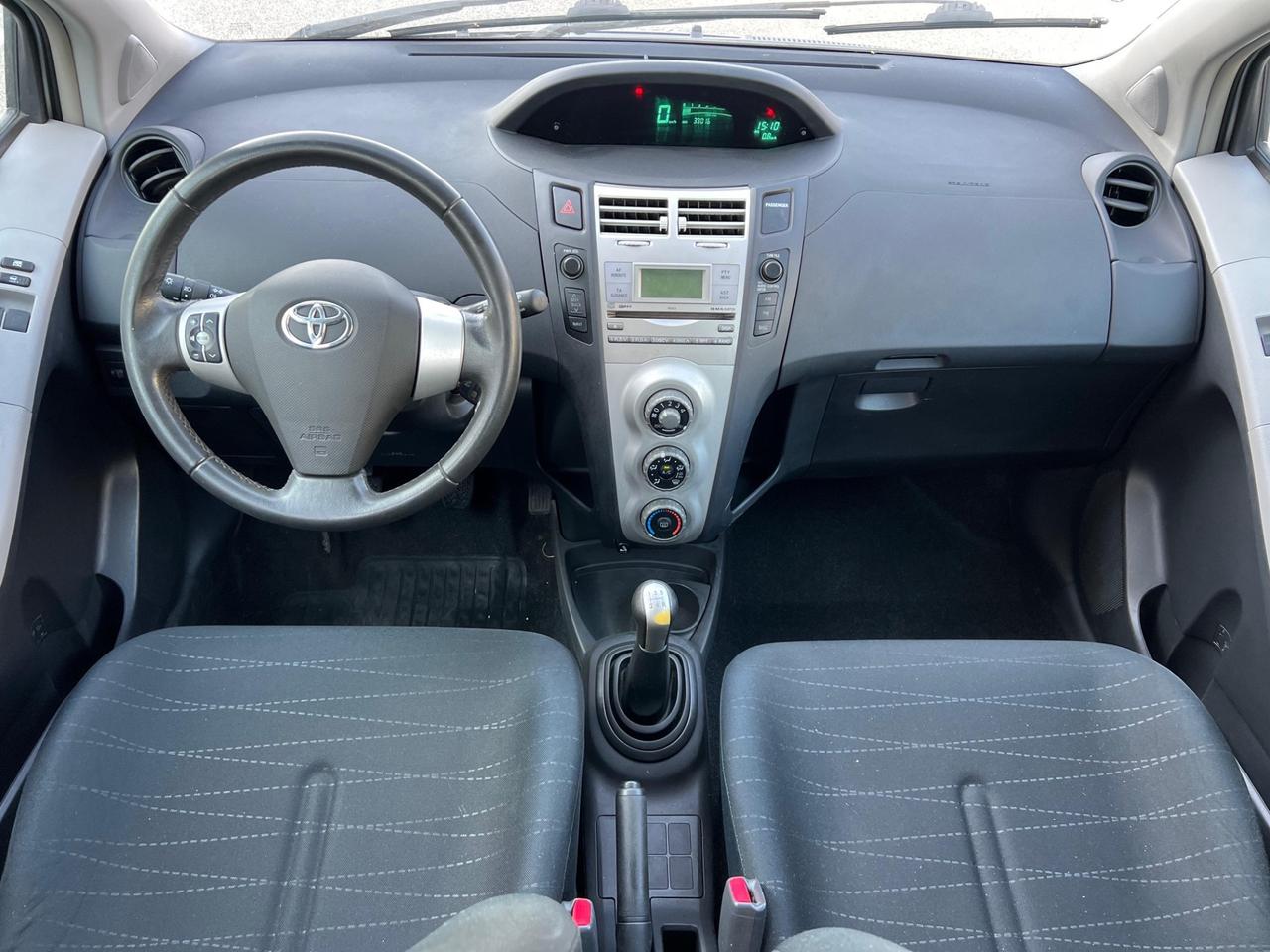 Toyota Yaris 1.0 5 porte Sol