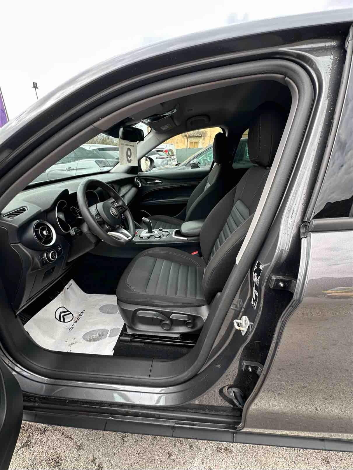 Alfa Romeo Stelvio 2.2 Turbodiesel 190 CV AT8 Q4 Business