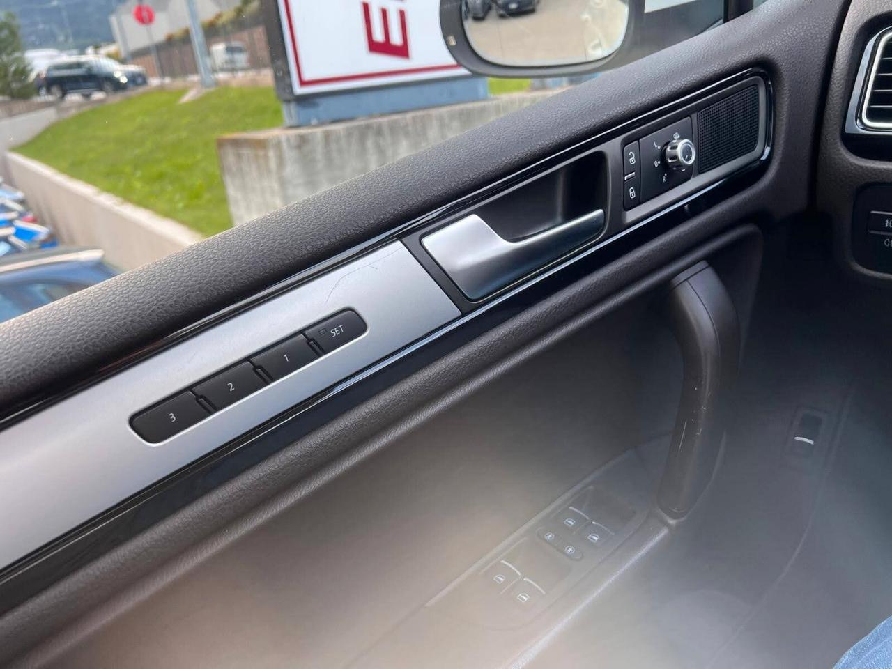 Volkswagen Touareg 3.0 TDI 204 CV tiptronic BlueMotion Techn. Executive