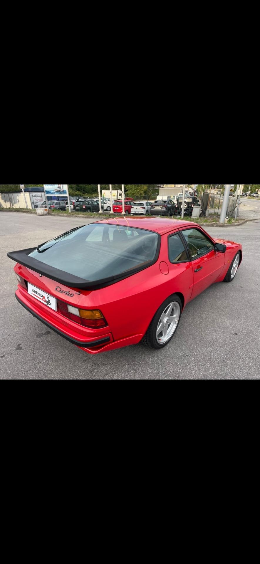 Porsche 944 Turbo S