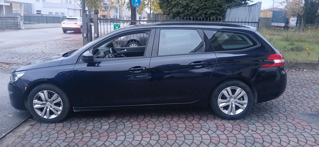 Peugeot 308 1.6 hdi s.w. neopatentati