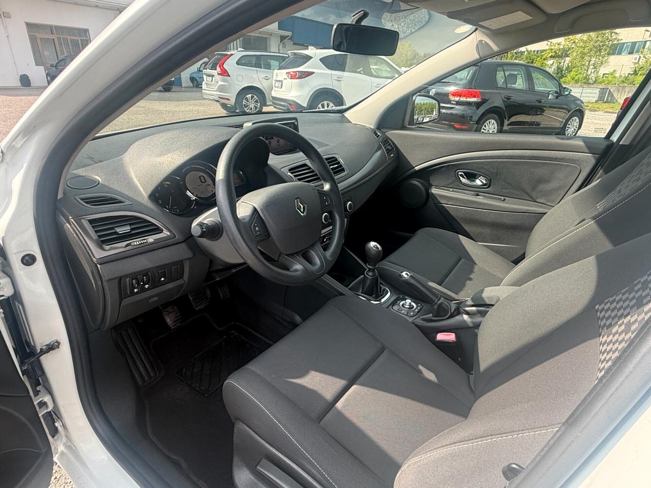 Megane 1.5 dCi 110CV Wave Autocarro