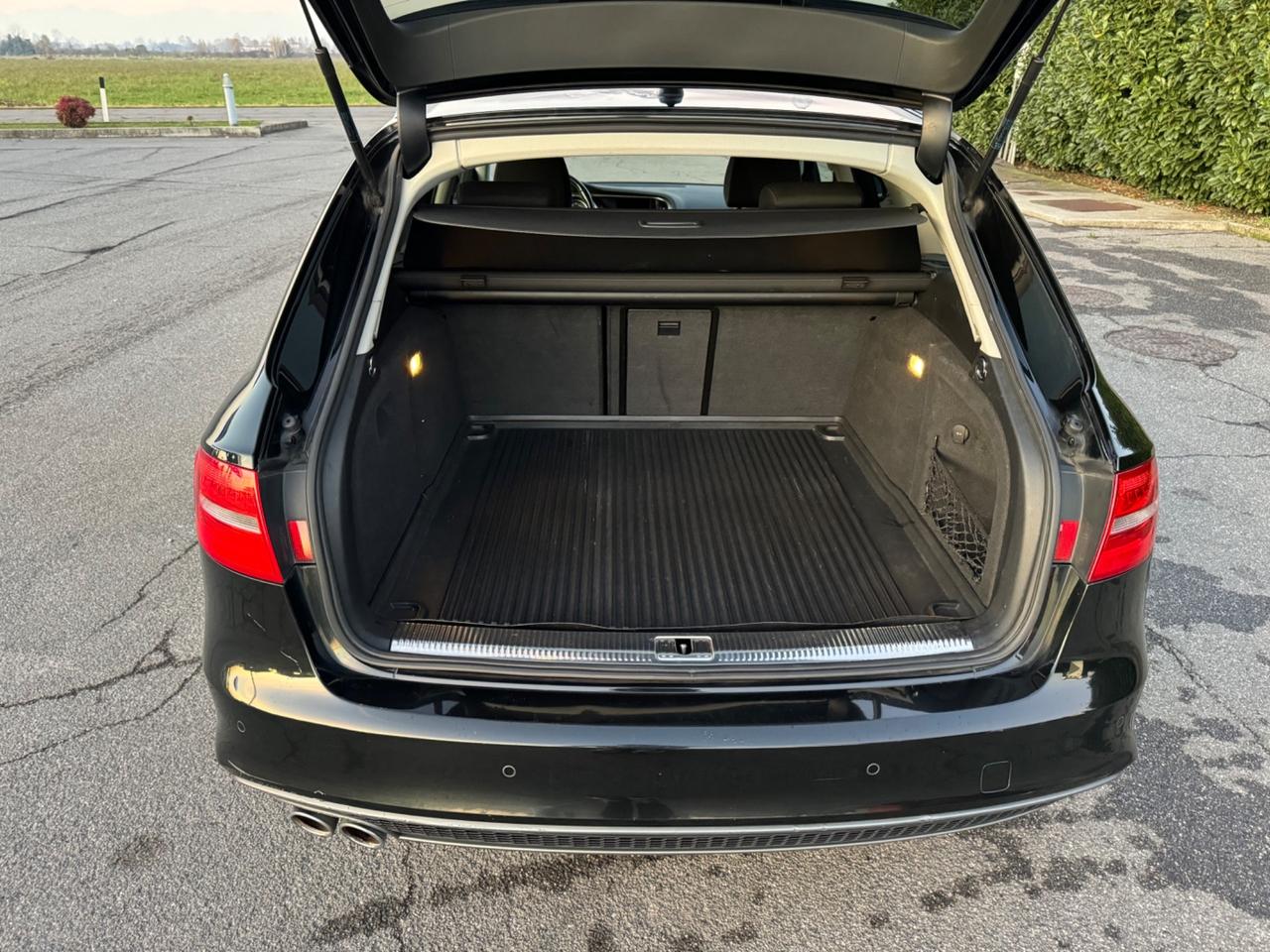 Audi A4 Avant 2.0 TDI clean diesel Business Plus Sline