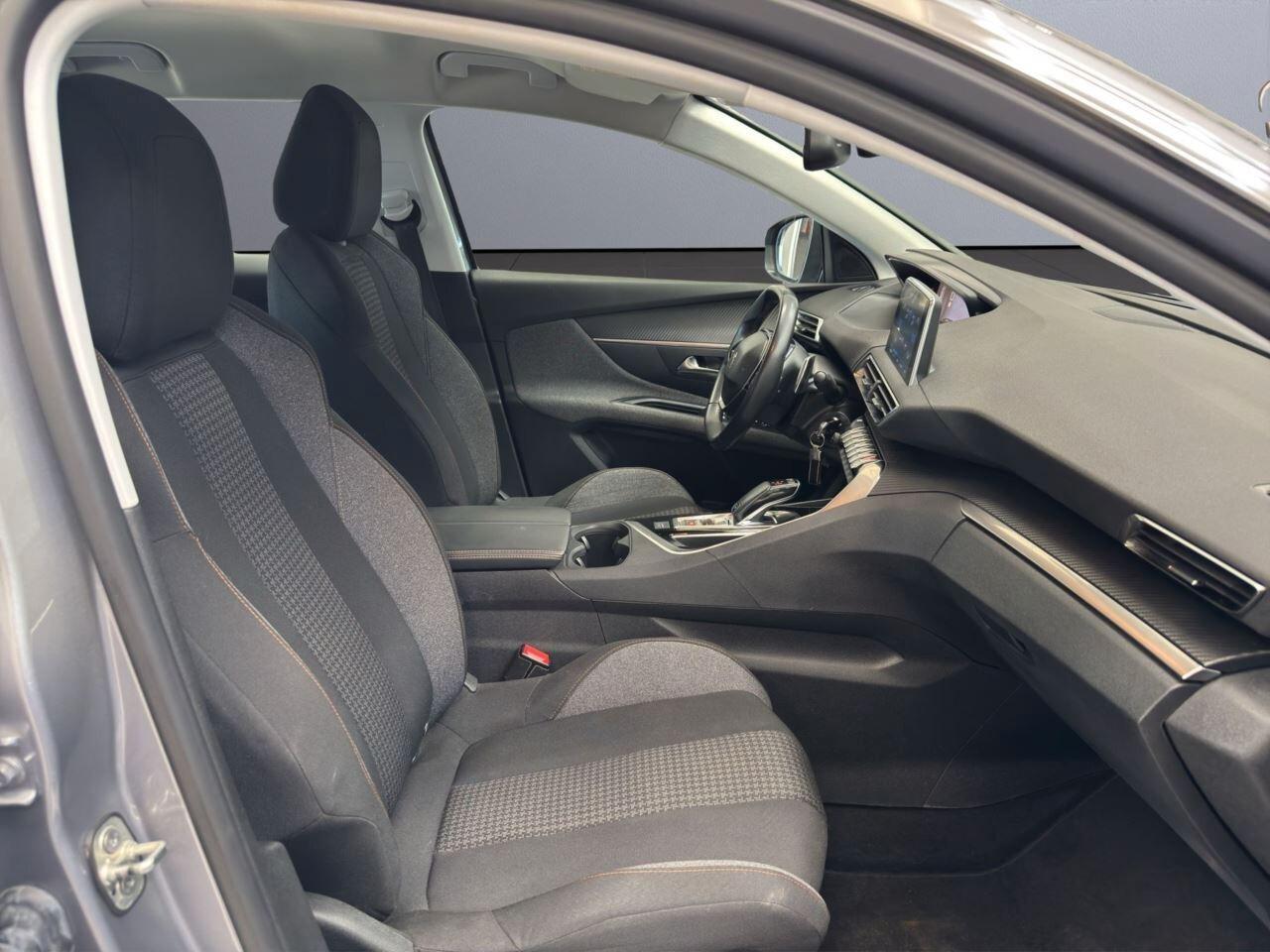 Peugeot 3008 BlueHDi 130 S&S Allure
