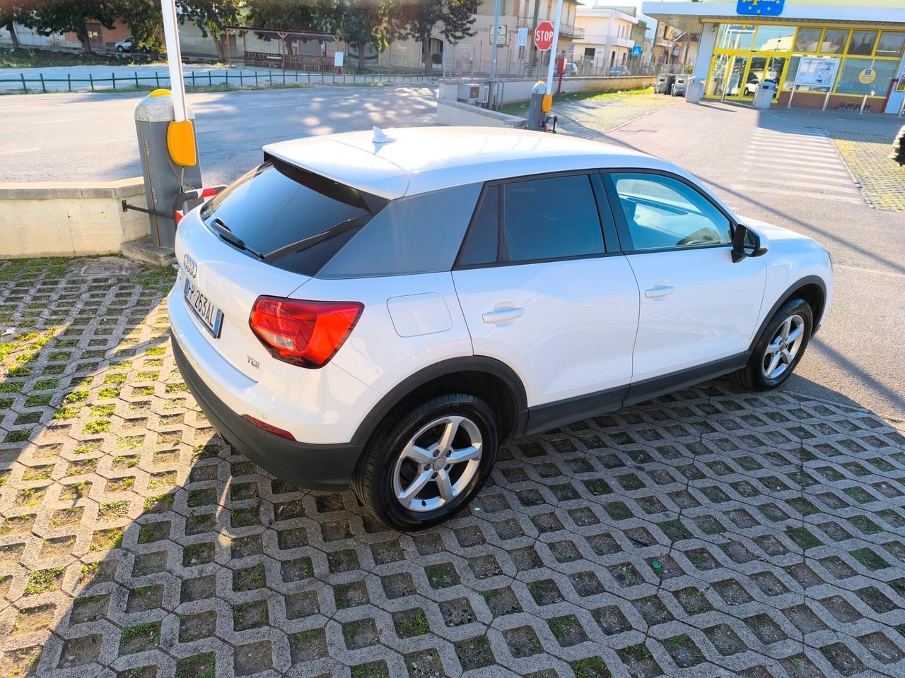 AUDI Q2 SPORT 1.6 TDI 116cv STRONIC PELLE/NAVI/RETROCAMERA