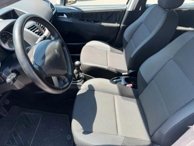 Peugeot 207 Plus 1.4 HDi 70CV 5 porte