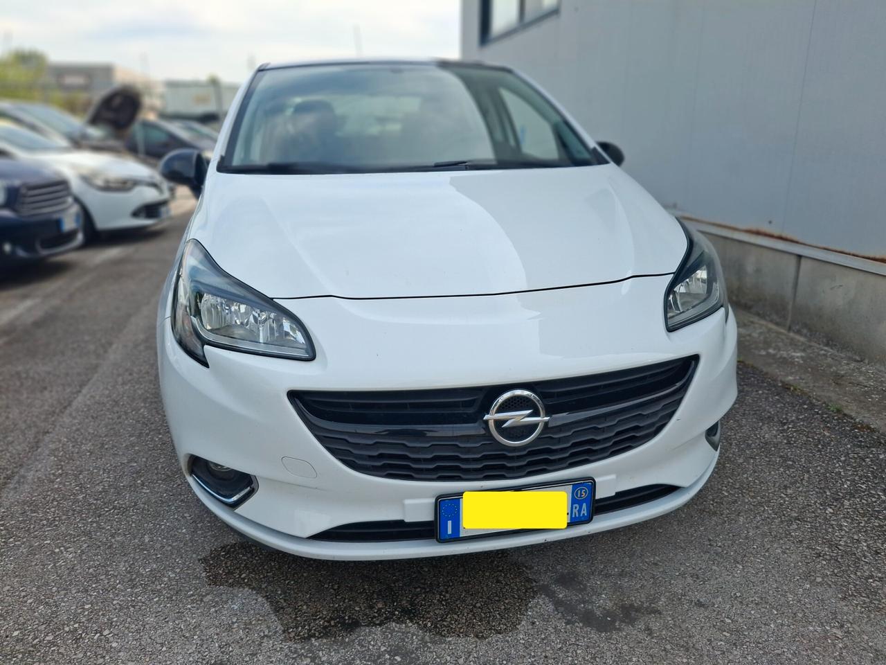Opel Corsa 1.4. GPL,5 porte b-Color