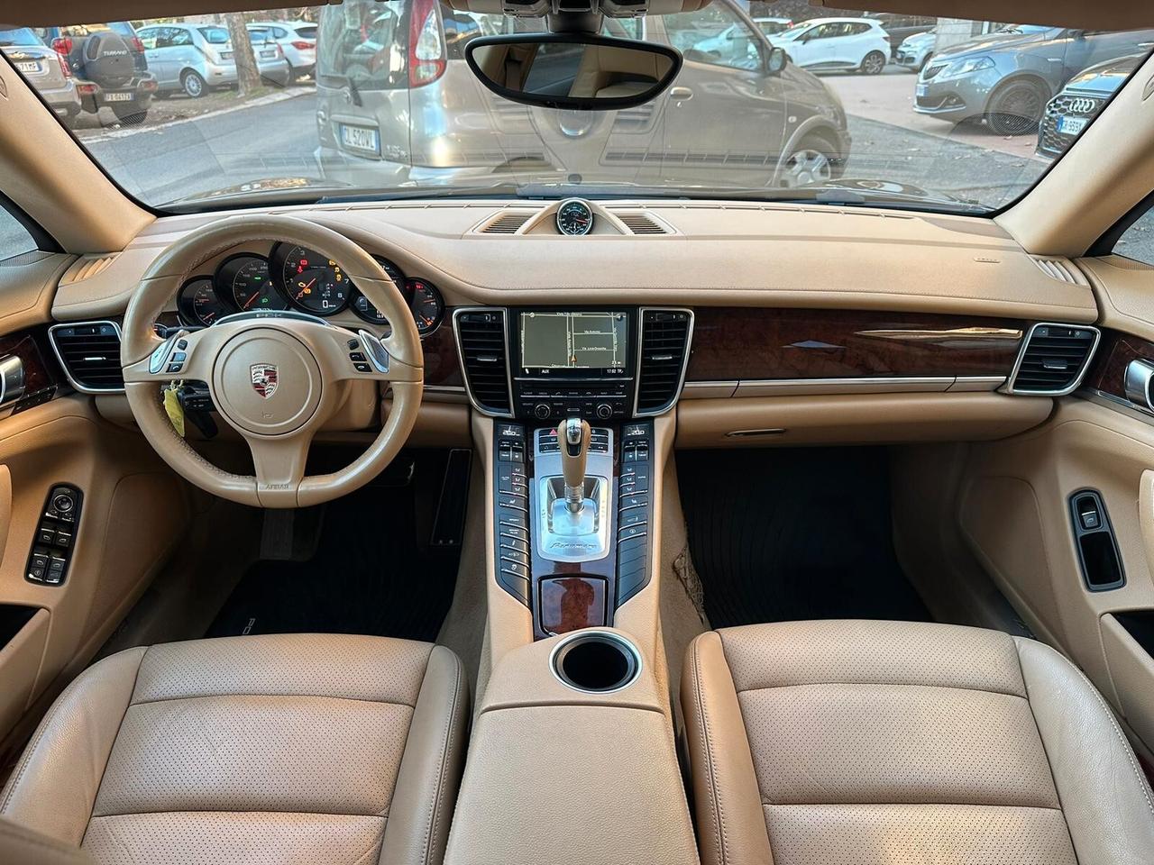Porsche Panamera 3.6 PLATINUM 4