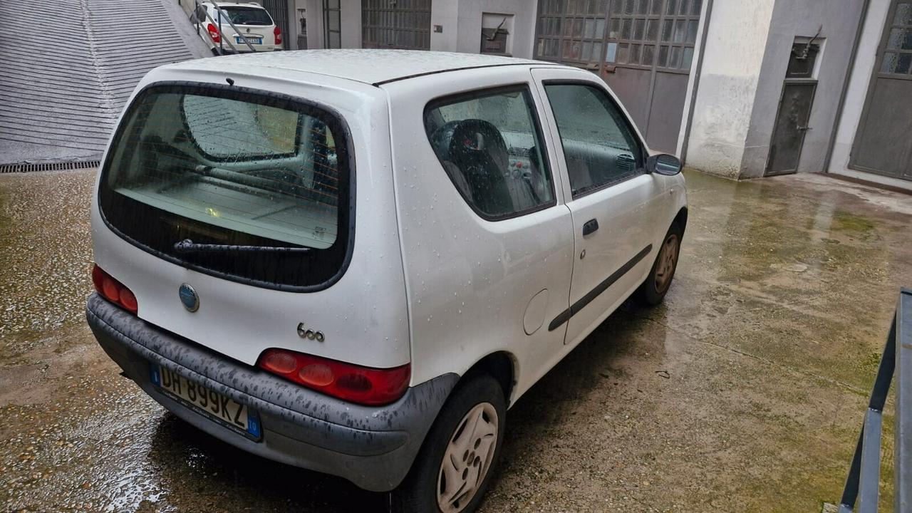 Fiat 600 1.1 - 84000 km