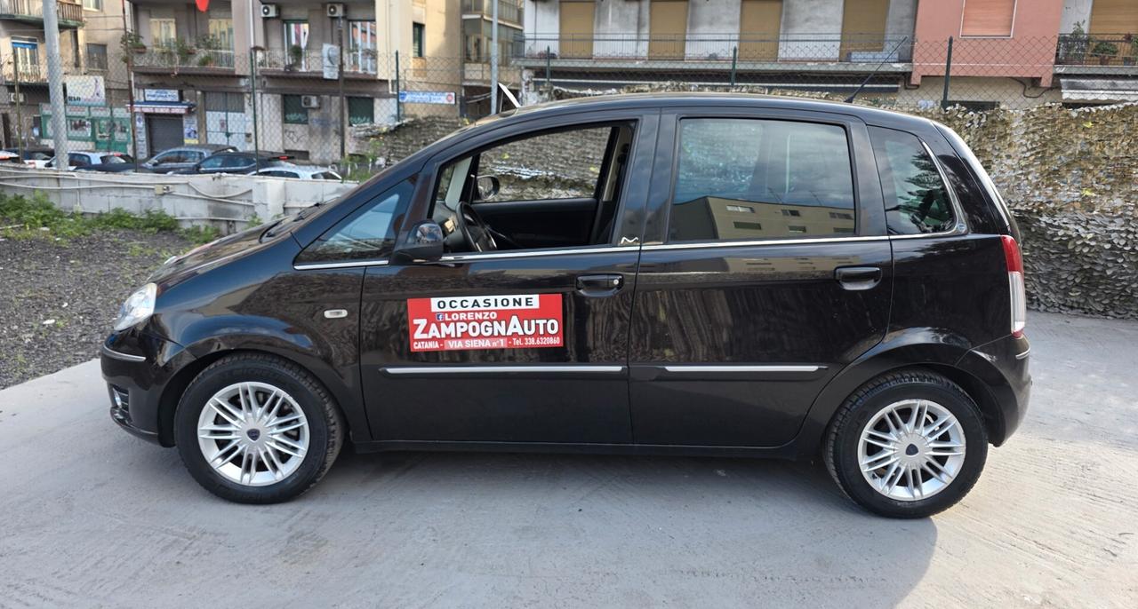 Lancia MUSA 1.3 Mjt 95CV Platinum X NEOPATENTATO ZAMPOGNAUTO CT