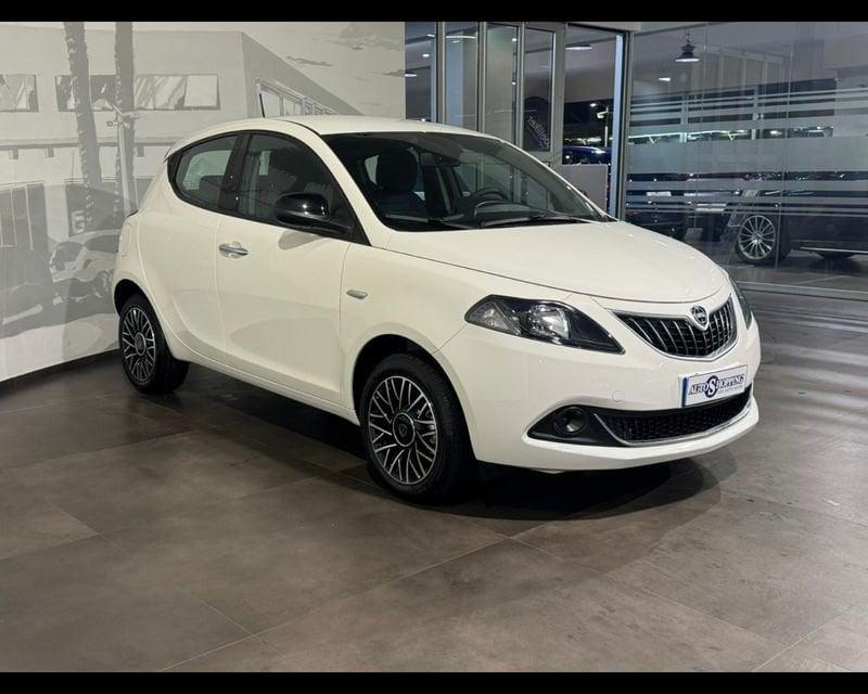 Lancia Ypsilon 3ª serie 1.0 FireFly 5 porte S&S Hybrid Platino