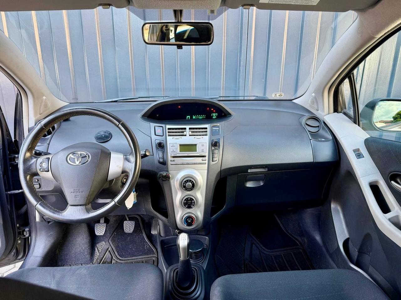 Toyota Yaris 1.3 Benzina 3 porte Navi