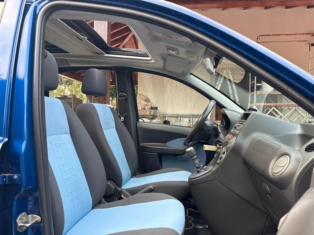 Fiat Panda 1.2 TETTO PANORMAICO GANCIO DI TRAINO