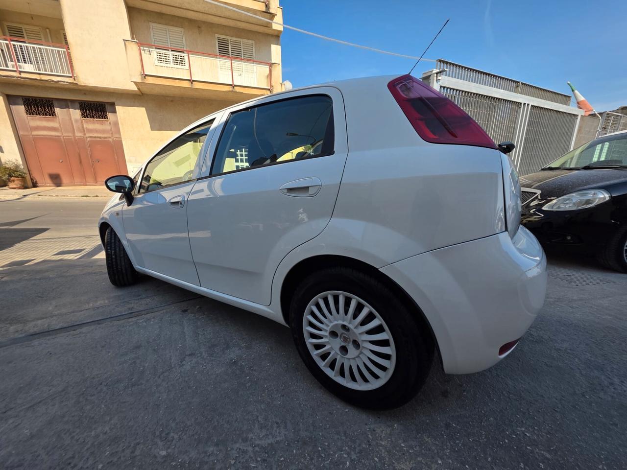 Fiat Grande Punto 1.3 MJT 75 CV 5 porte Active