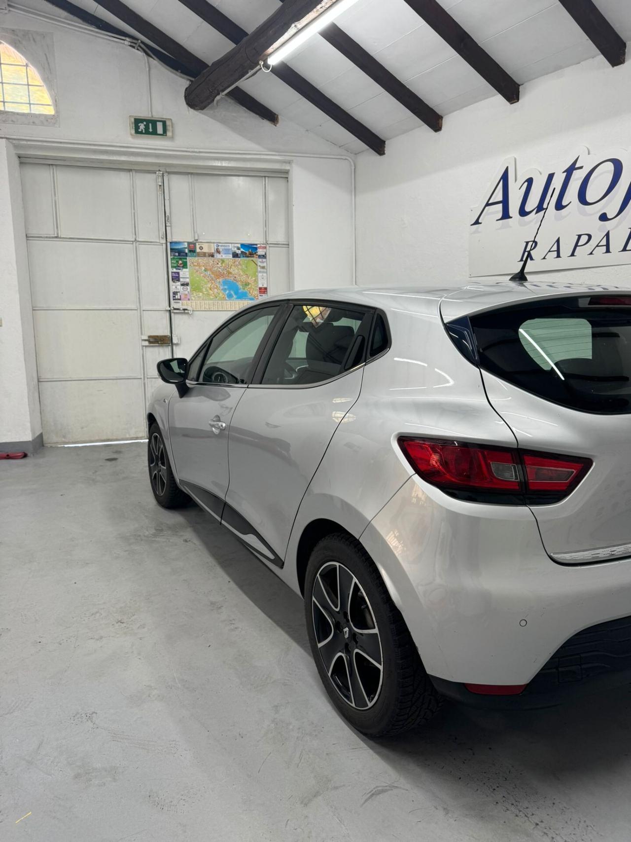 Renault Clio dCi 8V 75 CV Start&Stop 5 porte Energy Duel