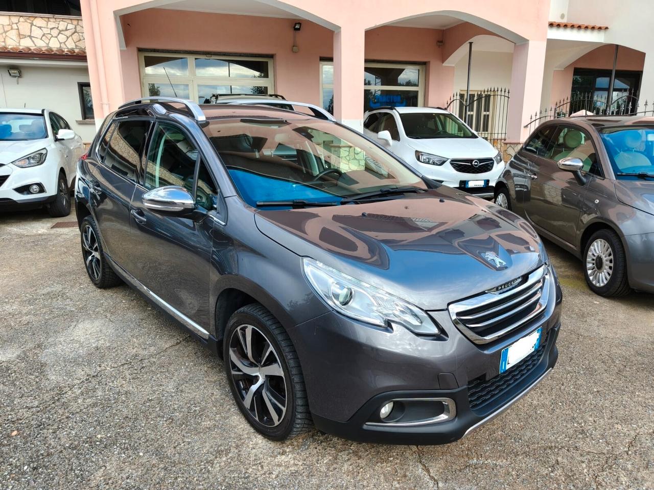 Peugeot 2008 1.6 HDI – Allure - 2014