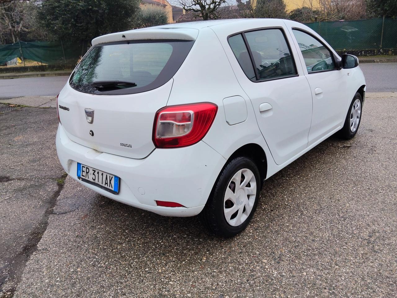 Dacia Sandero 1.2 16V GPL 75CV