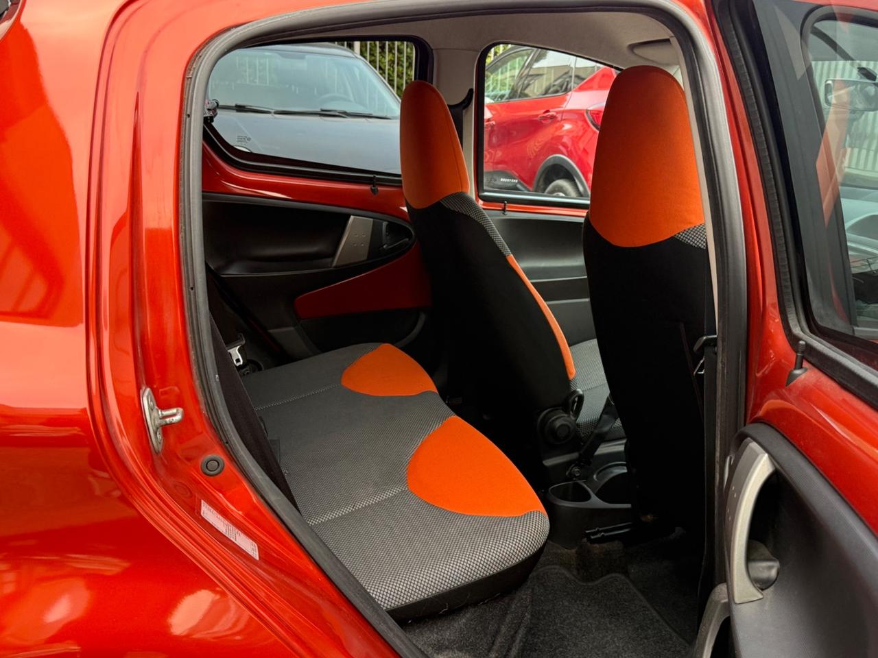 Toyota Aygo 1.0 12V VVT-i 5 porte Tobasco