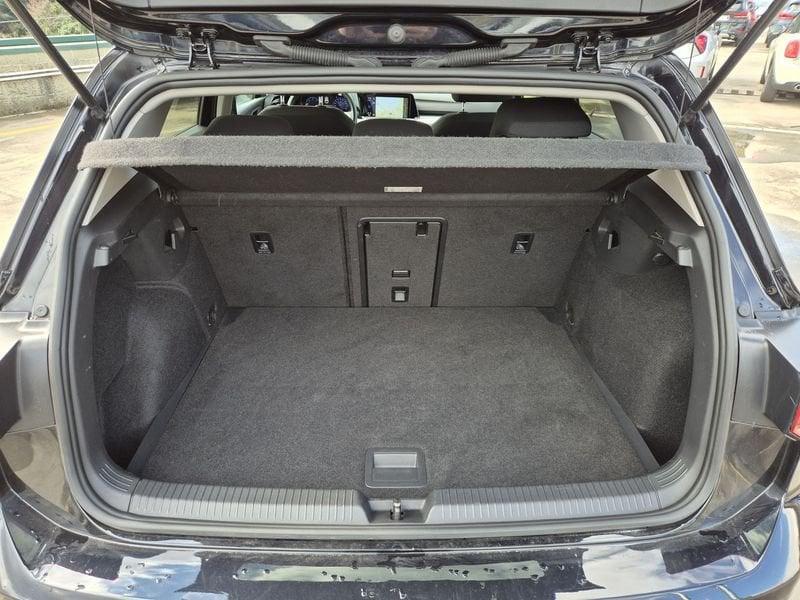 Volkswagen Golf 2.0 tdi Life 150cv dsg