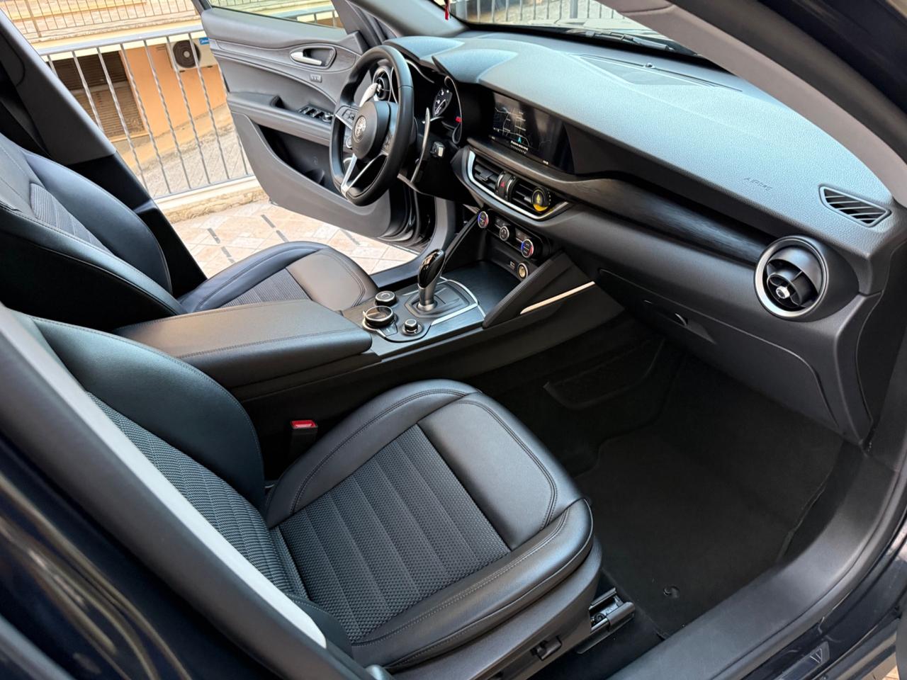 Alfa Romeo Stelvio 2.2 Turbodiesel 210 CV AT8 Q4 B-Tech
