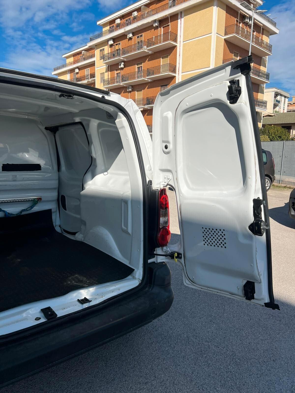 Peugeot Partner BlueHDi 75 L1 Furgone Pro