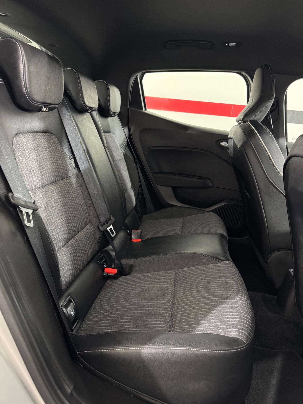 Renault Clio Full Hybrid E-Tech 140 CV 5 porte Intens