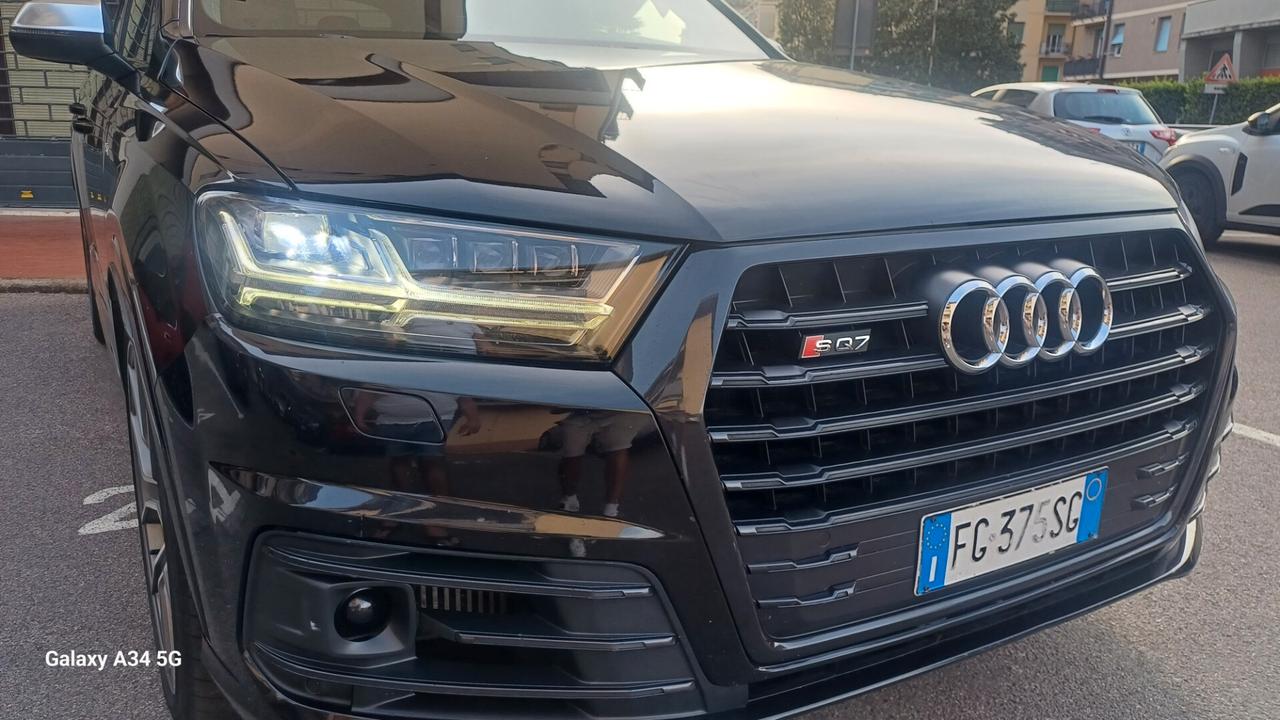 Audi Q7 SQ7 4.0 V8 TDI QUATTRO S-LINE