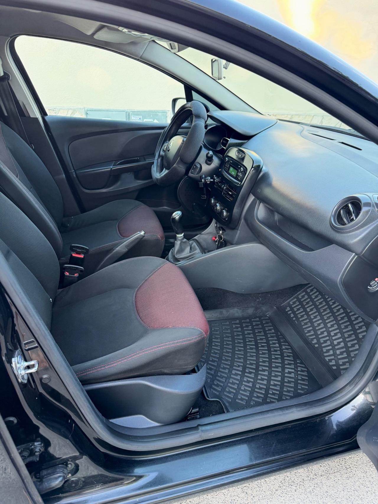 Renault Clio 1.2 75CV 5 porte unico proprietario