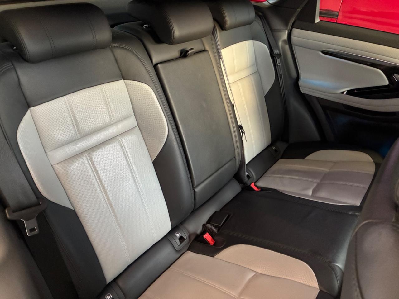 Land Rover Range Evoque 2.0D I4 163 CV AWD R-Dynamic