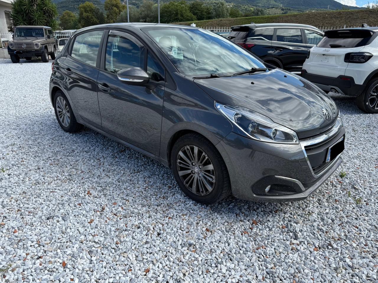 Peugeot 208 PureTech 82 5 porte Allure