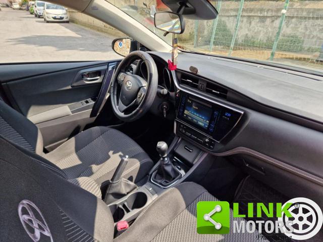 TOYOTA Auris 1.4 D-4D Active