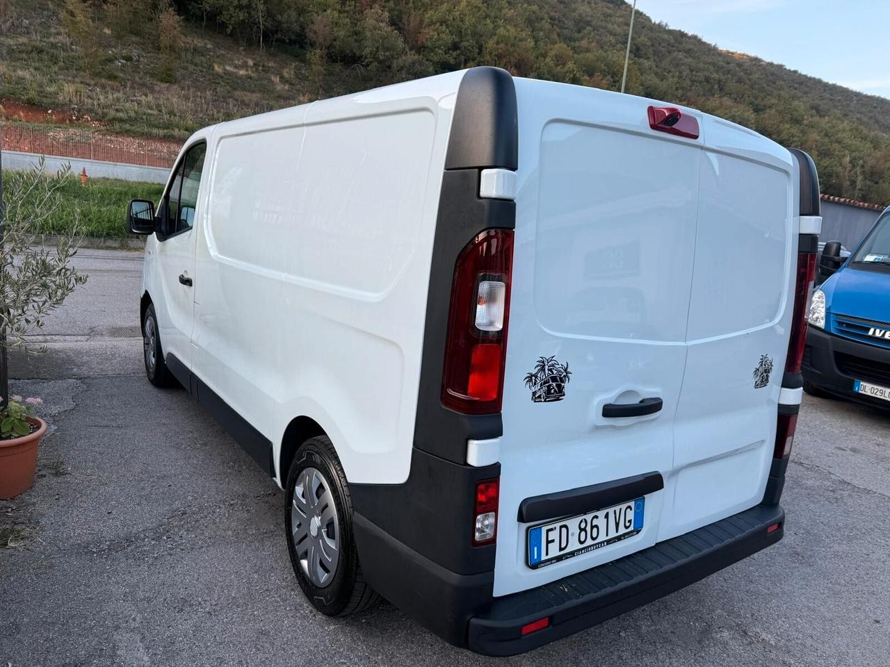Renault trafic 1600 T27