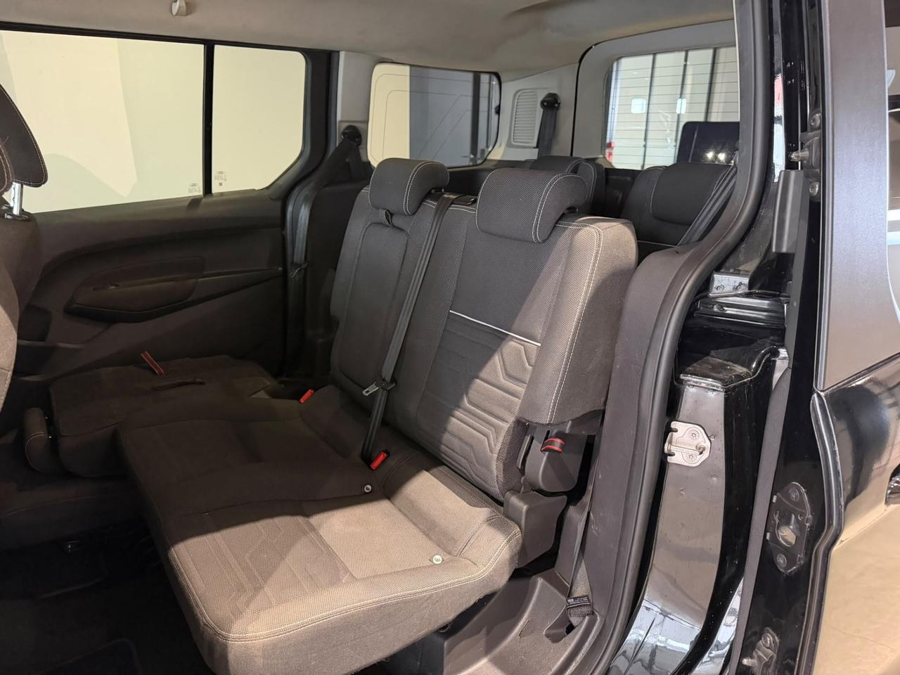 Ford Tourneo Connect 7 posti Titanium