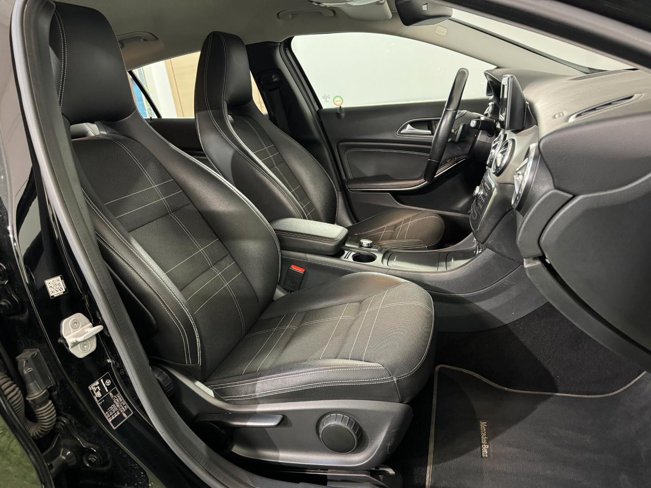Mercedes-benz GLA 200 d Sport EURO6 AUTOMATICA