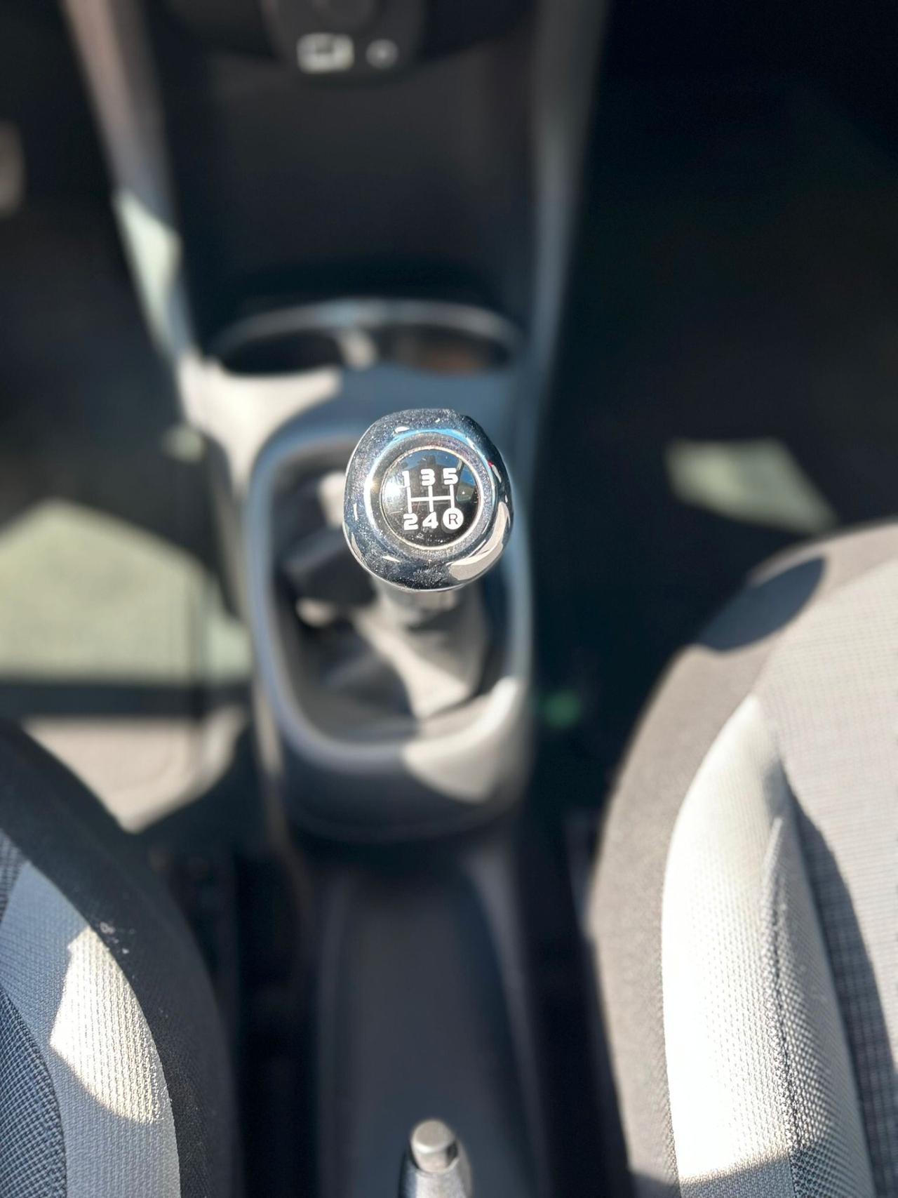 Toyota Aygo Connect 1.0 VVT-i 72 CV 5 porte x-clusiv